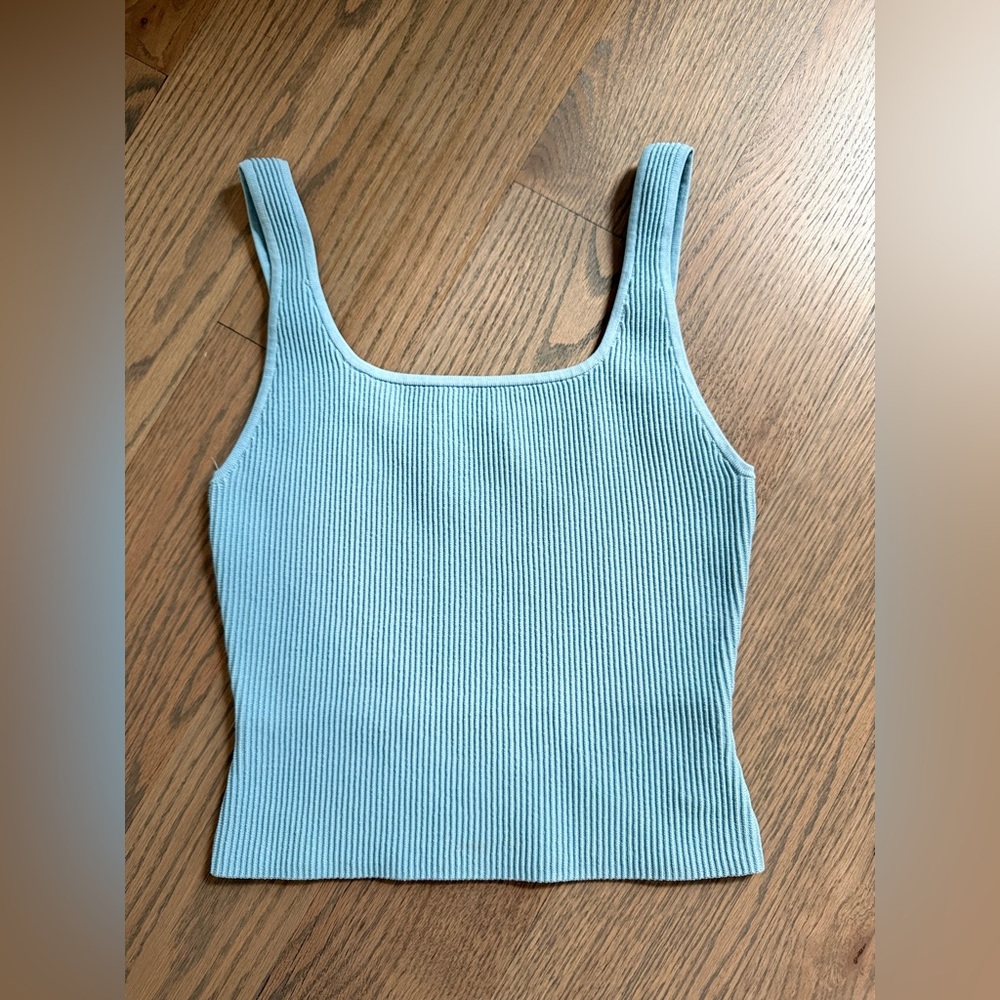 Aritzia Babaton Sculpt Ribbed Knit Tank Top, M, Light Blue